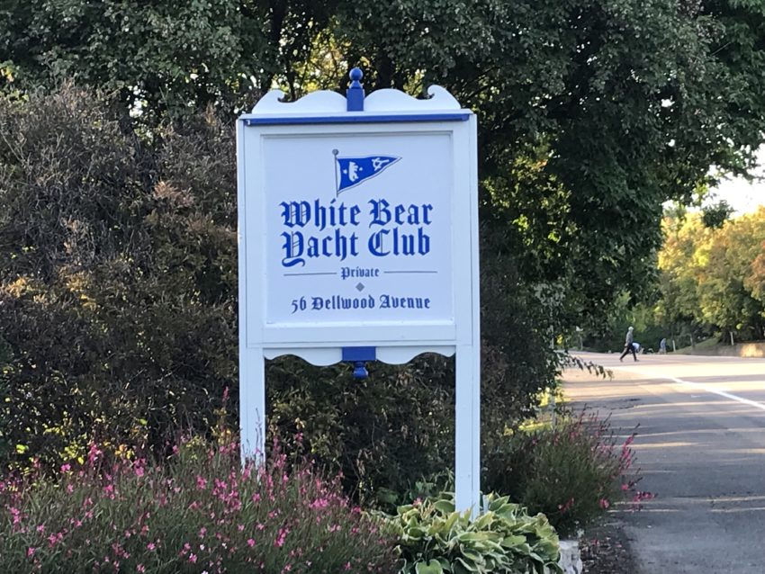 White Bear Yacht Club Tiger Golf Traveler